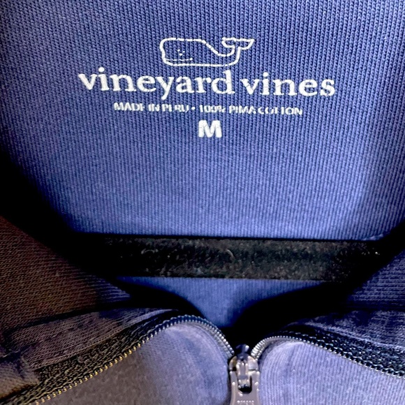 Vineyard Vines - excellent used condition - Jersey 1/4 zip in navy - Picture 2 of 5